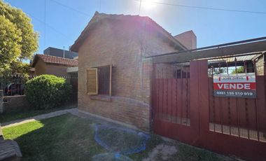 Casa 3 dormitorios y cochera- Barrio Los Manantiales Boulevares - APTA CREDITO