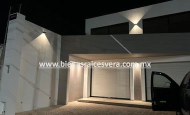 BODEGA EN RENTA EN TEQUISQUIAPAN SOBRE CARRETERA. BRV28