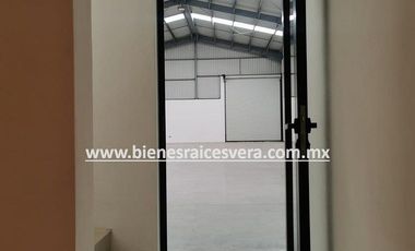 BODEGA EN RENTA EN TEQUISQUIAPAN SOBRE CARRETERA. BRV28