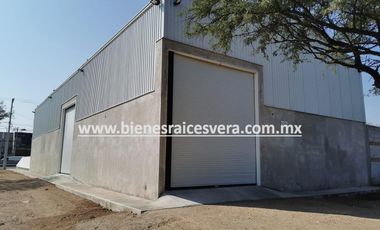 BODEGA EN RENTA EN TEQUISQUIAPAN SOBRE CARRETERA. BRV28