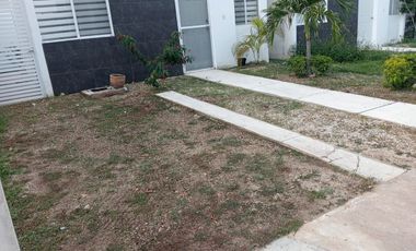 CASA EN CONKAL RENTA