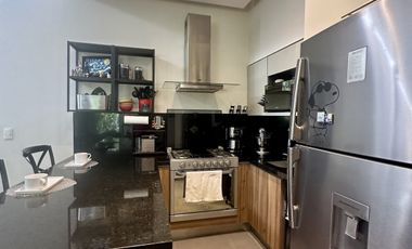 VENTA HERMOSA CASA EN CONDOMINIO (TOWN HOUSE ) EN VITA HOMES SANTA FE