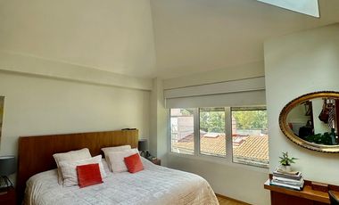 HERMOSA CASA CON JARDIN Y TERRAZA EN VENTA EN LOMAS ALTAS