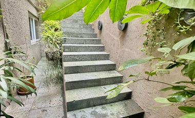 HERMOSA CASA CON JARDIN Y TERRAZA EN VENTA EN LOMAS ALTAS