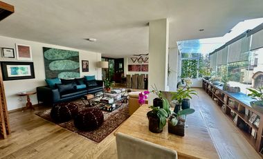 HERMOSA CASA CON JARDIN Y TERRAZA EN VENTA EN LOMAS ALTAS