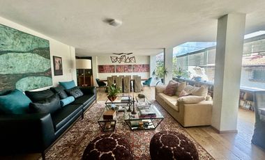 HERMOSA CASA CON JARDIN Y TERRAZA EN VENTA EN LOMAS ALTAS