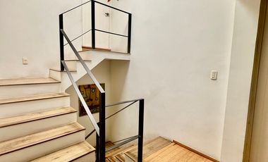 HERMOSA CASA CON JARDIN Y TERRAZA EN VENTA EN LOMAS ALTAS