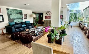 HERMOSA CASA CON JARDIN Y TERRAZA EN VENTA EN LOMAS ALTAS