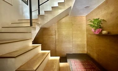 HERMOSA CASA CON JARDIN Y TERRAZA EN VENTA EN LOMAS ALTAS