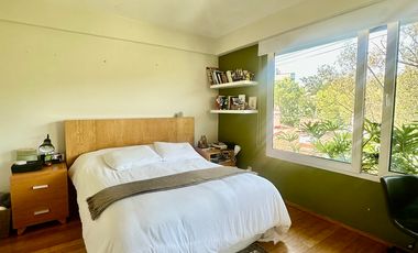 HERMOSA CASA CON JARDIN Y TERRAZA EN VENTA EN LOMAS ALTAS