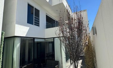 CASA EN VENTA EN LOMA 4ta. SECCION