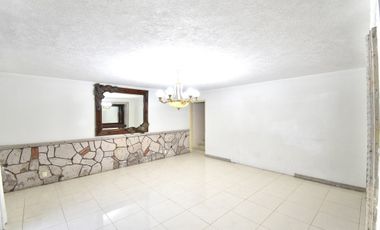 Casa en renta en Ciudad del Sol, Zapopan ideal para oficinas o Habitacional