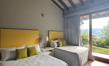 ALQUILER  DE HERMOSA CASA EXCLUSIVA EN DAPA
