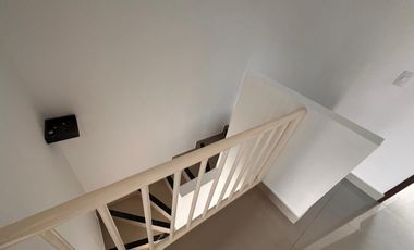 Ciudad Country linda casa Venta.