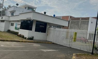 Se Vende Casa En Jamundi. En Condominio Sobre Via Principal A Potrerito. De Tres Pisos. Con Terraza Cubierta. Lote 94.25 Mtrs.