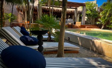 VILLA EN VENTA EN TULUM FRENTE A A LA PLAYA CON ALBERCA ROI EXCLUSIVA AMUEBLADA Y EQUIPADA