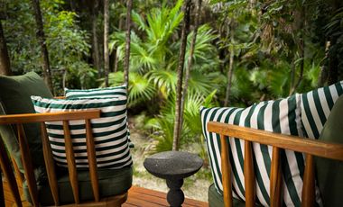 VILLA EN VENTA EN TULUM FRENTE A A LA PLAYA CON ALBERCA ROI EXCLUSIVA AMUEBLADA Y EQUIPADA