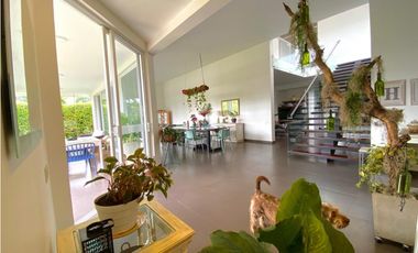 CASA CAMPESTRE CON PISCINA ALFAGUARA JAMUNDI VERDE HORIZONTE