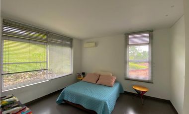 CASA CAMPESTRE CON PISCINA ALFAGUARA JAMUNDI VERDE HORIZONTE