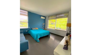 CASA CAMPESTRE CON PISCINA ALFAGUARA JAMUNDI VERDE HORIZONTE