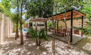 CASA GRANDE CON ALBERTA EN PLAYA TULUM LA VELETA INVERSIÓN ROI RENTA VACACIONAL BITCOIN Y ALBERCA