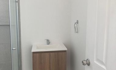 Casa moderna en venta Intercity con cocina de granito y amenidades premium.