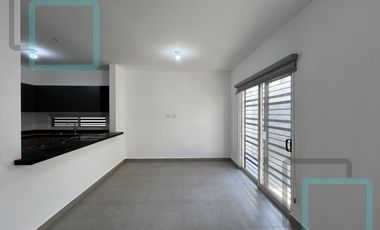 CASA EN RENTA FRACCIONAMIENTO MONETTA ZONA APODACA