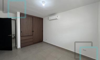 CASA EN RENTA FRACCIONAMIENTO MONETTA ZONA APODACA