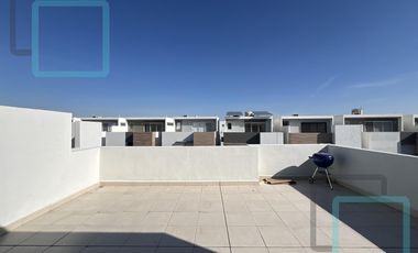 CASA EN RENTA FRACCIONAMIENTO MONETTA ZONA APODACA