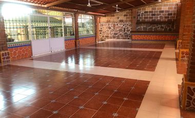 VENTA DE SALON DE EVENTOS EQUIPADO