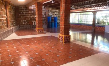 VENTA DE SALON DE EVENTOS EQUIPADO