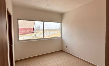 Casa en venta con recamara en planta baja frente a Sonterra Queretaro
