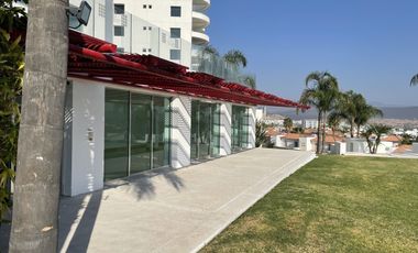 ILUMINADO DEPARTAMENTO EN VENTA CON VISTA AL LAGO, JURIQUILLA