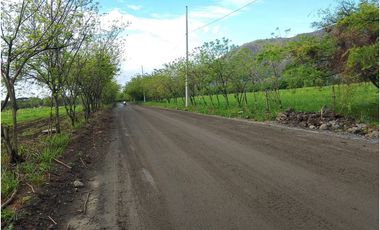 ALQUILO LOTE RURAL VIA YUMBO -  VIJES