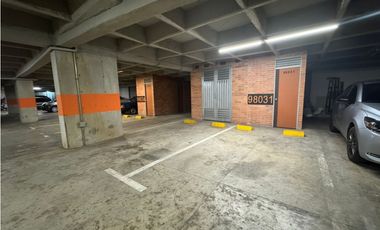 VENDO EN PRECIO DE OPORTUNIDAD  APARTAOFICINA EN EL POBLADO