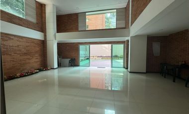 VENDO EN PRECIO DE OPORTUNIDAD  APARTAOFICINA EN EL POBLADO