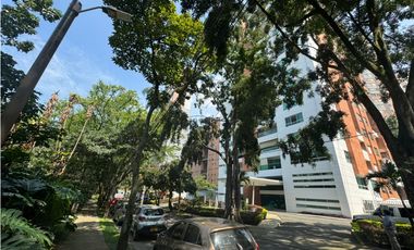 VENDO EN PRECIO DE OPORTUNIDAD  APARTAOFICINA EN EL POBLADO