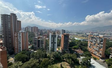VENDO EN PRECIO DE OPORTUNIDAD  APARTAOFICINA EN EL POBLADO