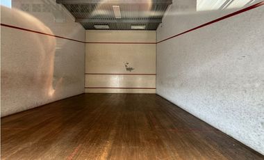 VENDO EN PRECIO DE OPORTUNIDAD  APARTAOFICINA EN EL POBLADO