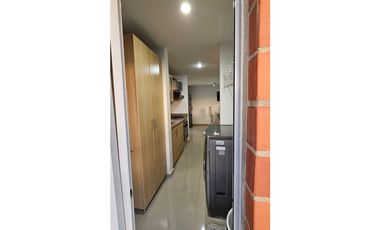 Apartamento Amoblado Loma del indio piso 18