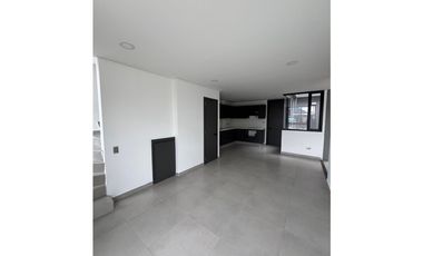 SE VENDE PERMUTA CASA EN LA CEJA UNIDAD CERRADA 2 PARQUEADEROS CITADEL