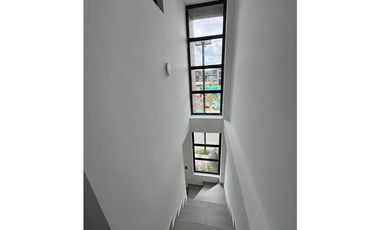 SE VENDE PERMUTA CASA EN LA CEJA UNIDAD CERRADA 2 PARQUEADEROS CITADEL