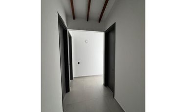 SE VENDE PERMUTA CASA EN LA CEJA UNIDAD CERRADA 2 PARQUEADEROS CITADEL