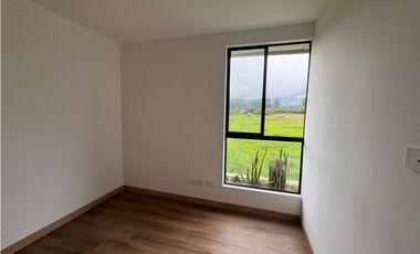 Arriendo apartamento nuevo en unidad cerrada en La Ceja