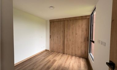 Arriendo apartamento nuevo en unidad cerrada en La Ceja