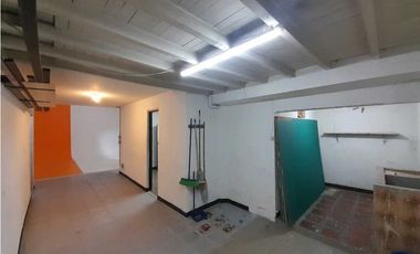 Alquiler.casa comercial Laureles