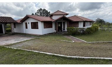 VENTA DE CASA CAMPESTRE EN CIRCASIA, QUINDO, COLOMBIA