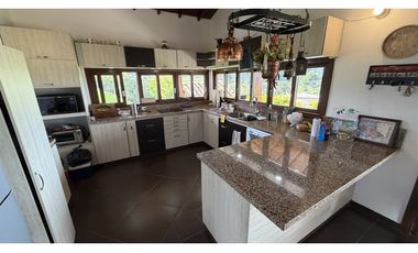 VENTA DE CASA CAMPESTRE EN CIRCASIA, QUINDO, COLOMBIA