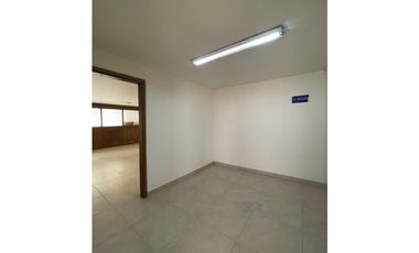 OFICINA EDIFICIO GUEVARA / LAS NIEVES