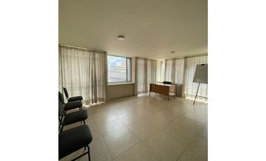 OFICINA EDIFICIO GUEVARA / LAS NIEVES